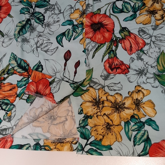 Twik Exclusivité Simons Floral Pattern Skirt - Picture 2 of 5